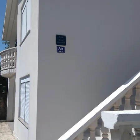 By The Sea - 11710 아파트 *