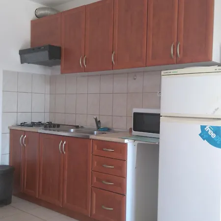 Apartment By The Sea - 11710